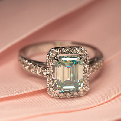 Looking for the best engagement ring style?